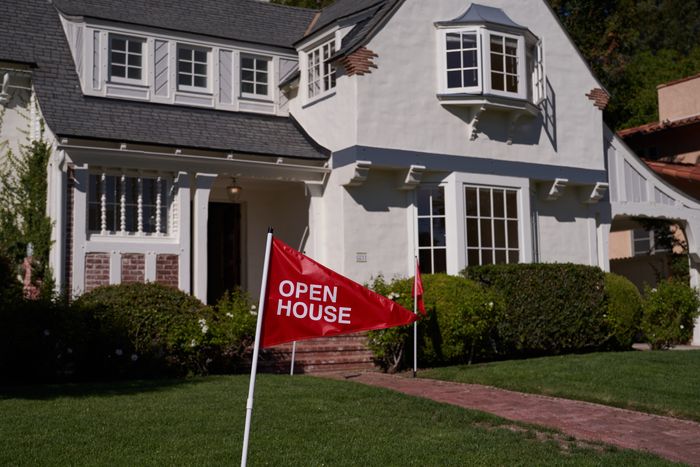 Why Now Is the Time to Work With a Realtor